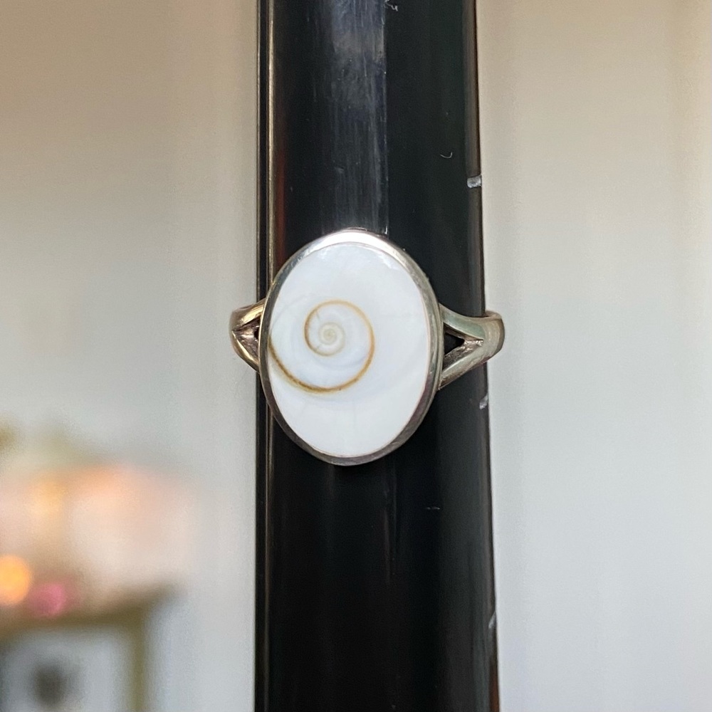 Shiva Shell Ring Solid Sterling Silver Size 6.5 - image 3